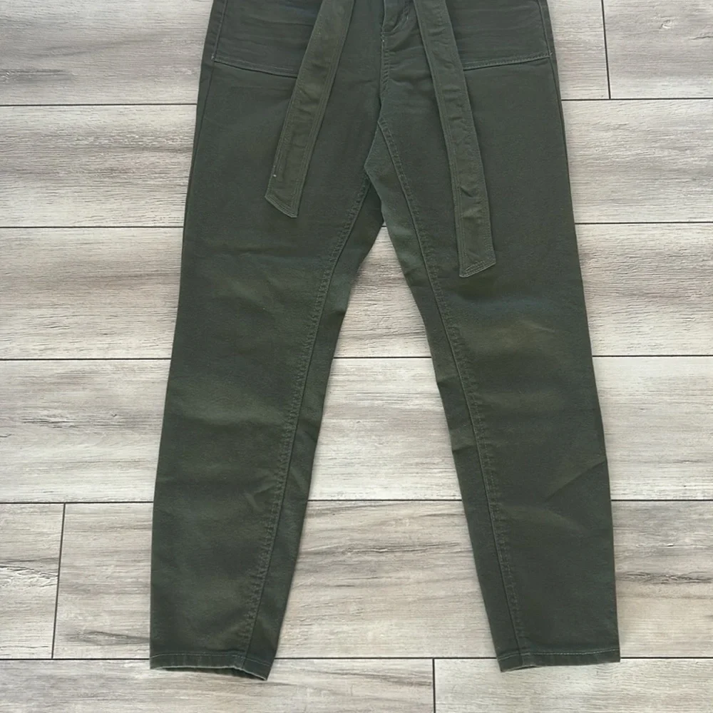 Vanilla Star high rise green belted jeans size 29